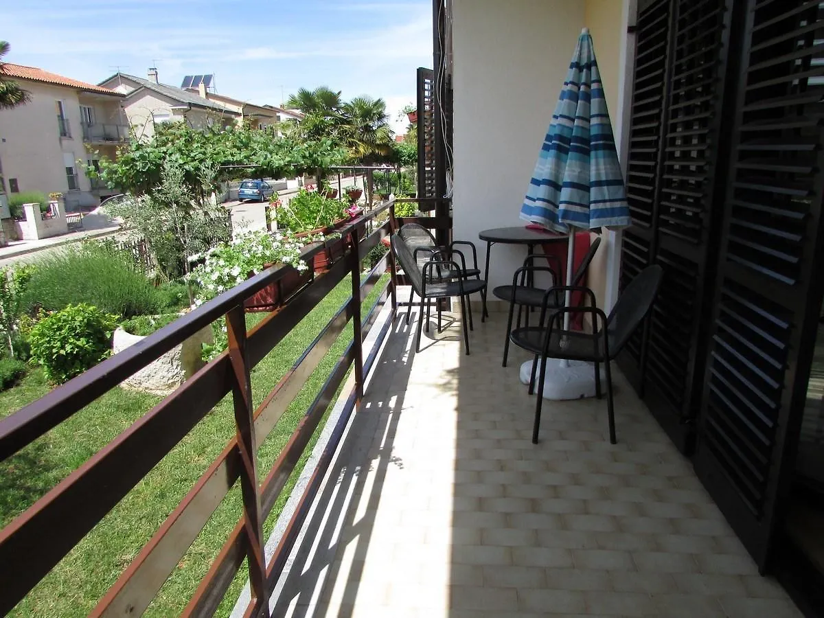 Mirela House With Apartment Umag 0*,