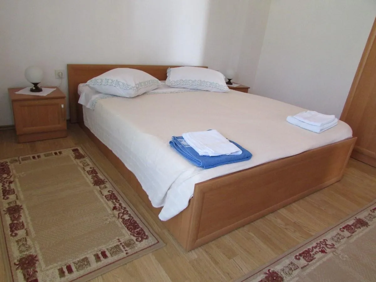 Mirela House With Apartment Umag