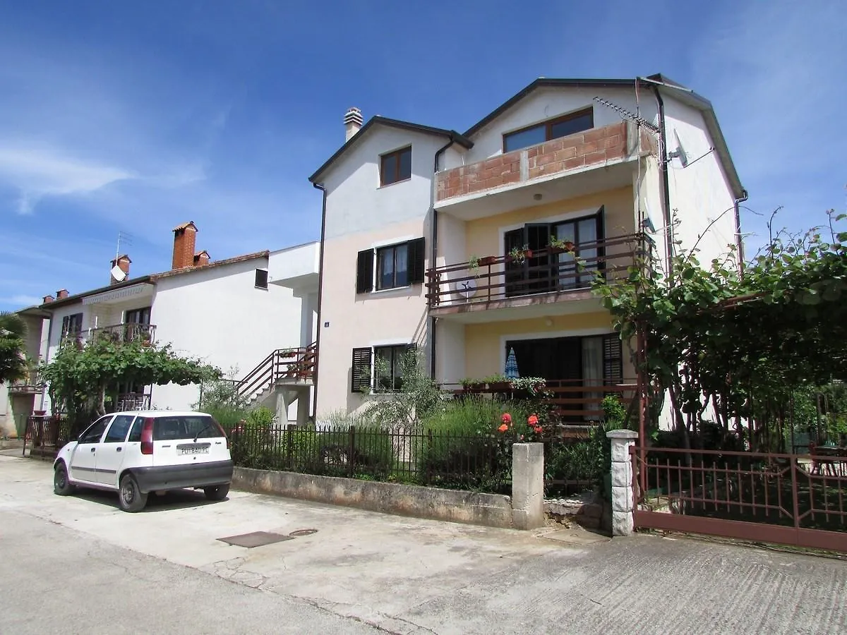 Mirela House With Apartment Umag 0*,